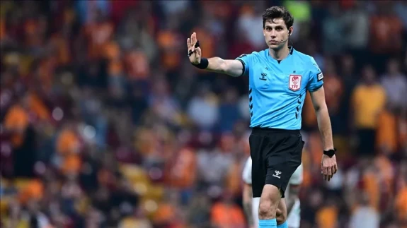 Fenerbahçe - Antalyaspor Maçının Hakemi Mehmet Türkmen'in Kariyeri, Kaç Yaşında, Tuttuğu Takım?