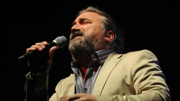 Sanatçı Volkan Konak’tan Acı Haber: KKTC'de Gece Saatlerinde Hayatını Kaybetti