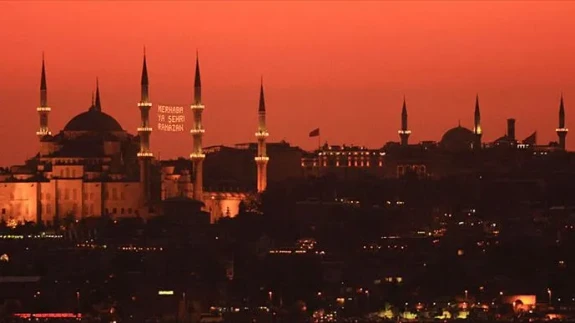 Oruç Tutarken Zorlananlar Dikkat! Bu 10 Mucizevi Taktikle Açlık ve Halsizlik Tarihe Karışıyor!