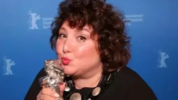 Meltem Kaplan Biyografisi? Hangi Filmlerde Oynadı, Nereli, Kaç Yaşında, Evli Mi? Meltem Kaplan Hayatı ve Adile Filmine Dair Detaylar!