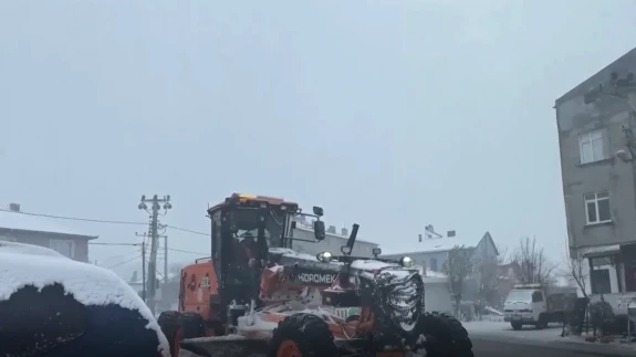 Kırklareli Kara Teslim Oldu: Yolları Buz Tuttu