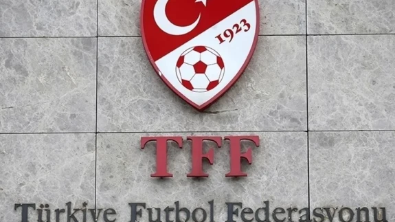Kadın Futbolunda Farklı Galibiyetler Gündemde: TFF, FOMGET Maçlarını Masaya Yatırıyor!