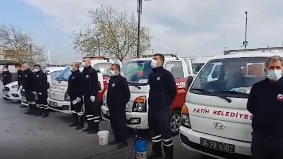 Fatih Belediyesi Ekipleri Mısır Çarşısı'nda İlaçlama Faaliyeti Gerçekleştirdi