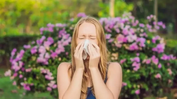 Mevsim Geçişlerinde Hastalıklara Dikkat: Bağışıklık Sisteminizi Güçlendirin!