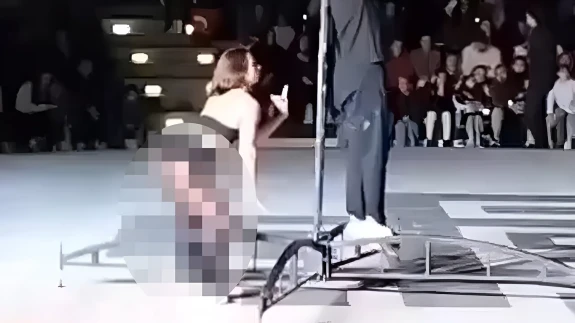 Çocuk Bayramında Direk Dans Skandalı! Balıkesir Altıeylül Belediye Müdürü Görevden Aldı