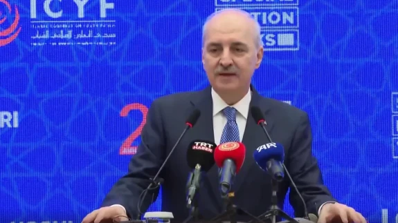 Numan Kurtulmuş Özbekistan'da Katıldığı Gençlik Zirvesi'nde Konuştu