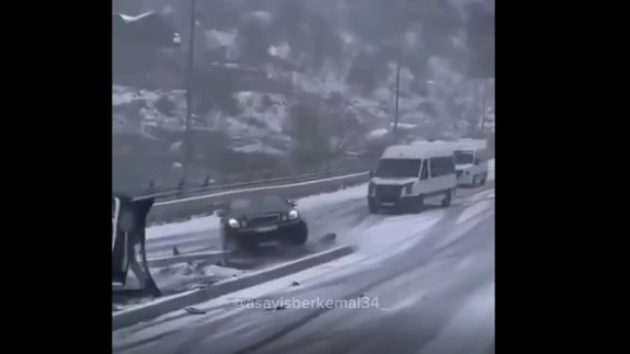 Kayseri-Malatya Karayolu'nda Buzlanma Kazaya Neden Oldu