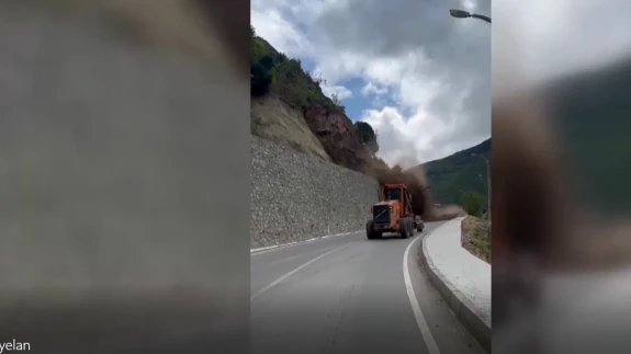 Artvin'de Yaşanan Heyelan İşçilerin Kamerasına Yansıdı