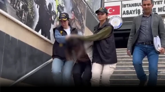 Oyuncu Sevil Akdağ Adliyeye Böyle Sevk Edildi