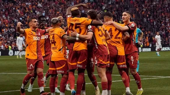 Galatasaray Rams Park’ta Gövde Gösterisi Yaptı: Sivasspor’u 4-1 Mağlup Etti
