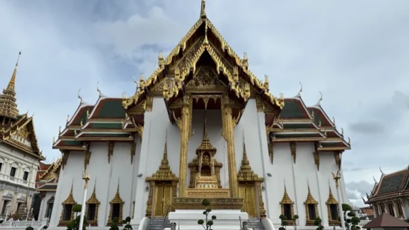 Bangkok’un İncisi: Tayland’daki Kraliyet Sarayı Göz Kamaştırıyor