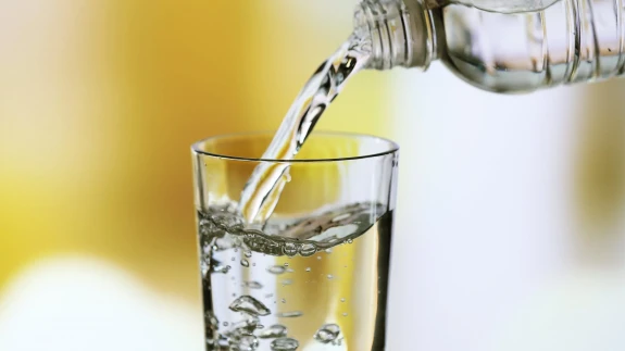 Su Sağlığın Anahtarı: Günlük Su Tüketiminizi Artırmanın 5 Yolu!