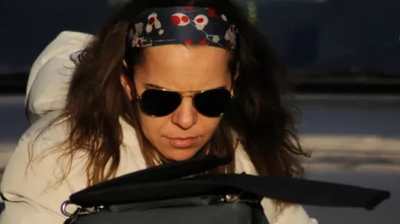 Yönetmen Zeynep Günay Tan Kimdir? Kaç Yaşında, Nereli, Kiminle Sevgili? Fırat Danış'la Aşk İddiaları