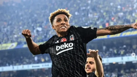 Fenerbahçe 0 - 1 Beşiktaş! Kadıköy'de Ali Koç İstifa Sesleri!