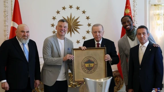 Fenerbahçe Avrupa’nın zirvesinde Erdoğan şampiyonları tebrik etti