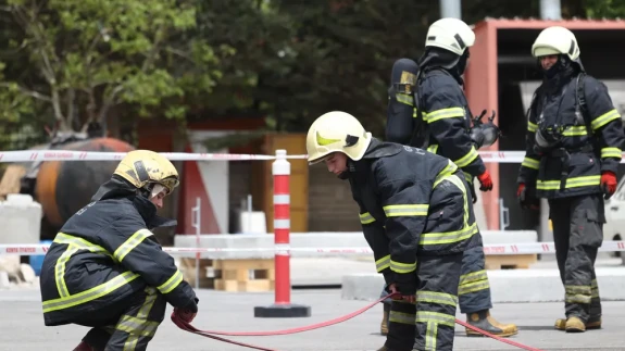 Üniversiteli Gençler İtfaiyeci Oldu! Başkan Altay Eğitimleri Yerinde İnceledi
