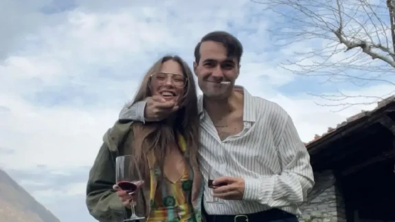 Serenay Sarıkaya Aylar Sonra İlk Kez Ortaya Çıktı! Gecedeki Hali Gündem Oldu