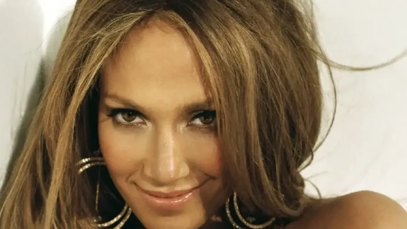 Jennifer Lopez’e Şok Kaza: Burnuna Dikiş Atıldı!