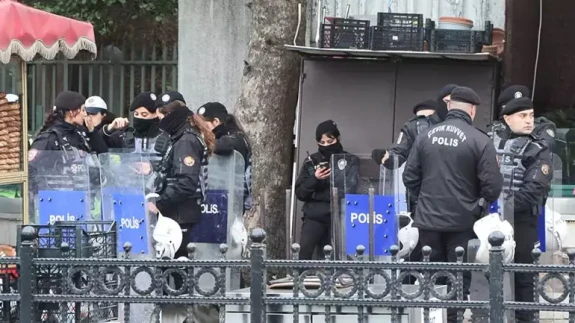 İstanbul Valiliği, 1 Mayıs Etkinlikleriyle İlgili Açıklama Yaptı: 384 Kişi Gözaltına Alındı