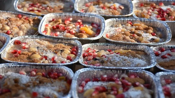 Aşure Günü 2025: Ne Zaman, Hangi Ayda ve Neden Önemli?