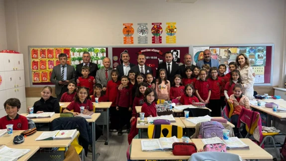 Kebir Süt’ten örnek sosyal sorumluluk: Binlerce çocuğa ayran dağıtıldı