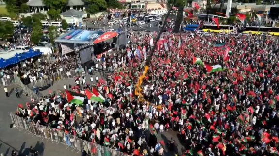 Üsküdar’da “Özgür Gazze Mitingi”: Türkiye’den Gazze’ye sahilden destek!