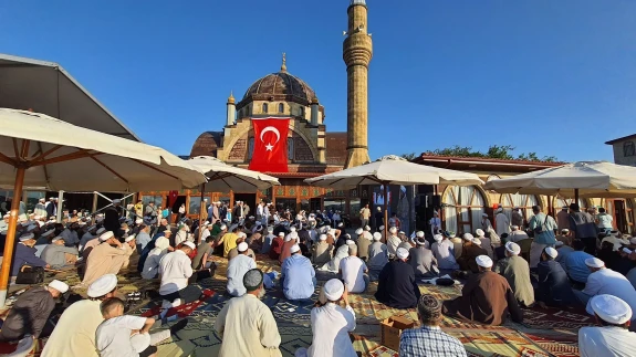 Mahmud Efendi’ye binler akın etti! İstanbul’da gözyaşlarıyla anıldı !