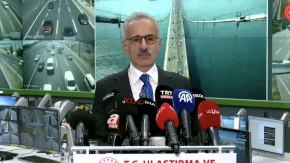 Bakan Uraloğlu: Bayramda Yol Çalışmaları Duracak, Köprüler Ücretsiz