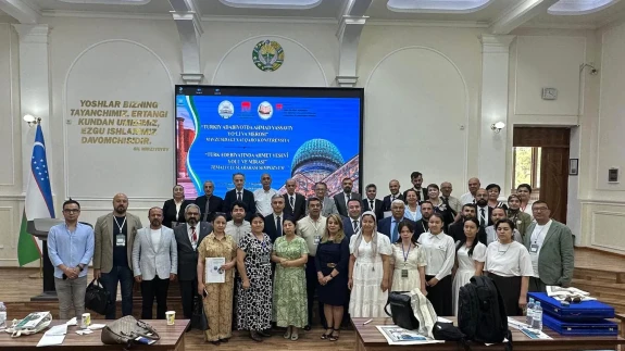 Türk Dünyası Semerkant'ta buluştu: "Yesevi Yolu ve Mirası Paneli" coşkuyla gerçekleştirildi