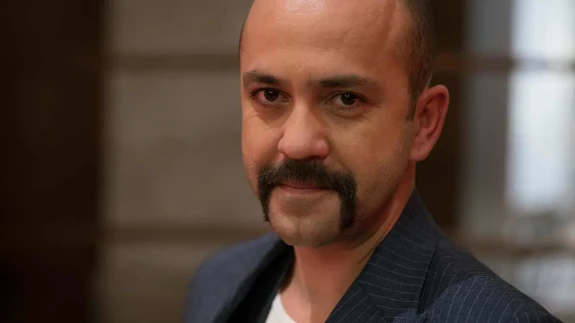 Sarp Akkaya yeni dizisiyle dönüyor!