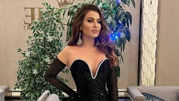 İran’da zor anlar yaşayan Şarkıcı Lara Türkiye’ye döndü!