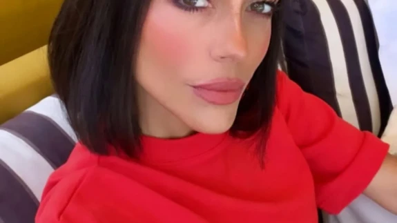 Derya Özdemir kimdir, aslen nereli, kaç yaşında, mesleği nedir? Demet Özdemir'in nesi oluyor?