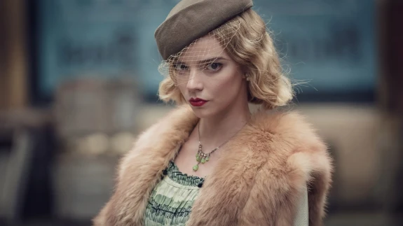 Anya Taylor-Joy annesiyle birlikte Bodrum’da tatilde