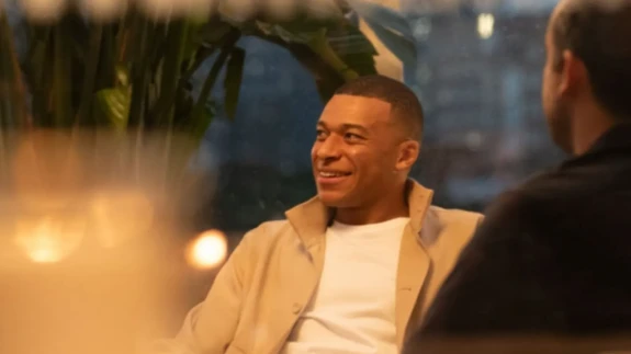 İki gizemli kadınla görüntülendi! Kylian Mbappe bu kez farklı sahada