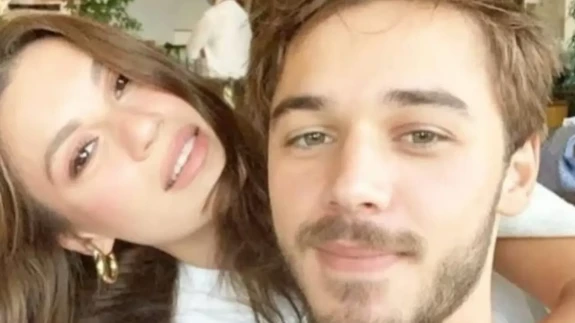 Eski rol arkadaşları gece buluşmasında yakalandı