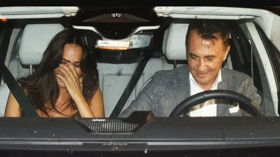 Flaşlar patladı, panik başladı! Güzide Duran ifşa oldu