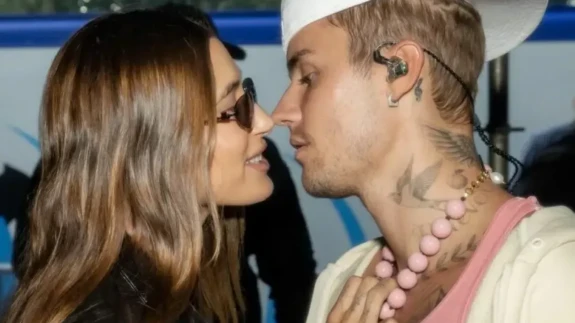 Bieber çifti yeniden bebek mi bekliyor? Hailey sinyali verdi!