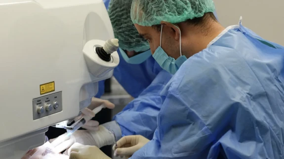 Göz dövmesi kararan gözüne ışık oldu