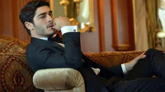 Şöhreti bırakıp doğaya mı dönüyor? Burak Deniz  köye yerleşiyor