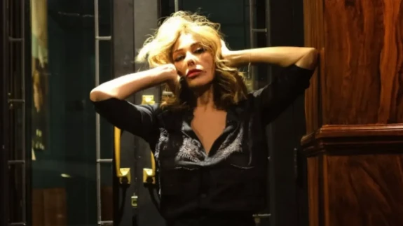 Zerrin Tekindor’un doğum gününe Londra'da duygusal dokunuş!