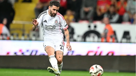 Batuhan Karadeniz: "Rafa Silva an itibariyle geri döndü!"