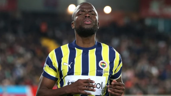 Fenerbahçe’nin eski golcüsü Valencia Meksika’ya dönüyor