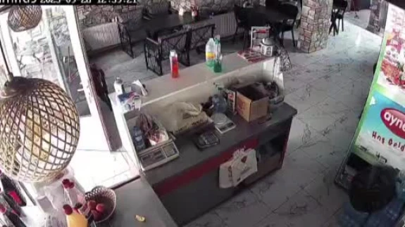 Kütahya’da deprem anı kameralara böyle yansıdı!