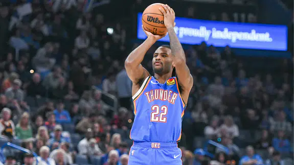 Chase Center’da fırtına: Thunder’dan Warriors’a 37 sayı fark, Giannis son anda bitirdi