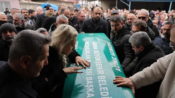 Adana’daki aile faciasında dosya açıldı: Çocuklar bugün defnedildi! İşte o görüntüler...