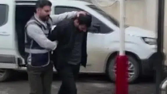 Evi talana çevirdi, çocuğu her şeyi kaydetti: Boşanmak istemeyen koca dehşet saçtı!
