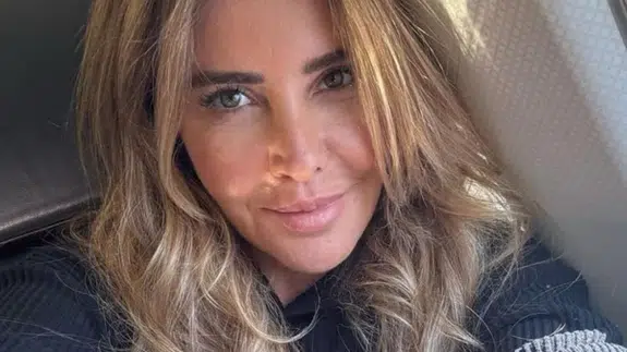 Acun Ilıcalı’nın eski eşi Zeynep Yılmaz'ın balkonunda hortum partisi!