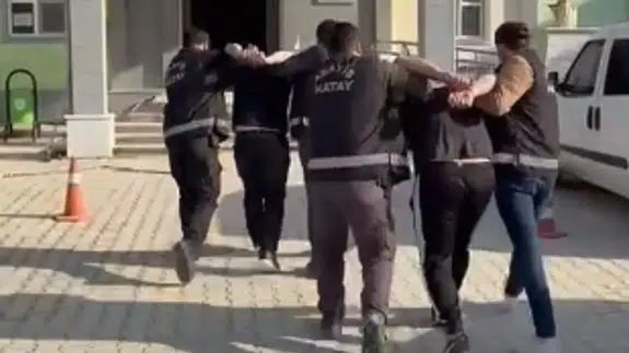 Antakya’da silahlı girişim son buldu! 2 şüpheli tutuklandı