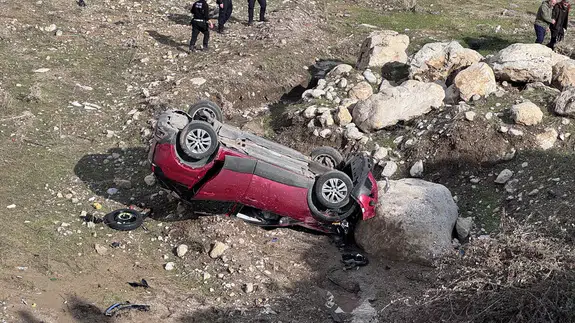 Şırnak’ta korkunç kaza! Araç 20 metrelik şarampole yuvarlandı