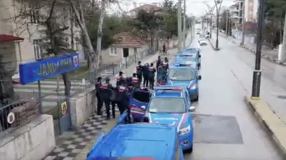 Yasa dışı bahis, tefecilik, uyuşturucu: 15 ilde dev operasyon